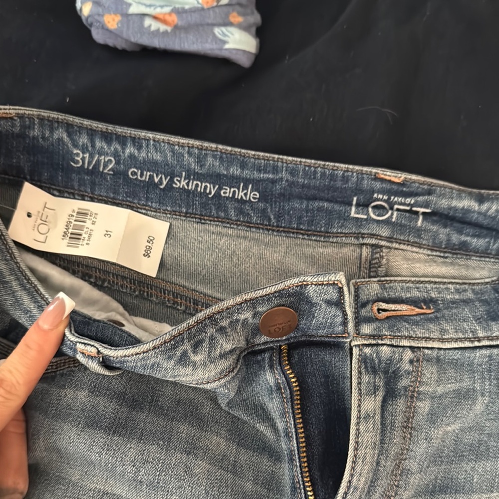 LOFT Women's Blue Curvy Skinny Ankle Jeans